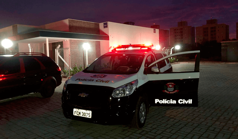Viatura da Polícia Civil