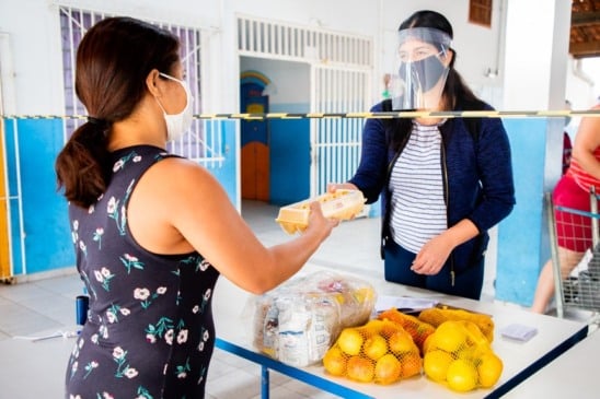 Nova fase da entrega de kits de alimentação escolar emergencial em Itupeva inclui itens de hortifruti