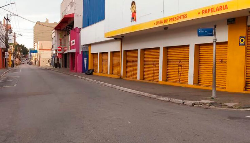 Ruas do Centro vazias