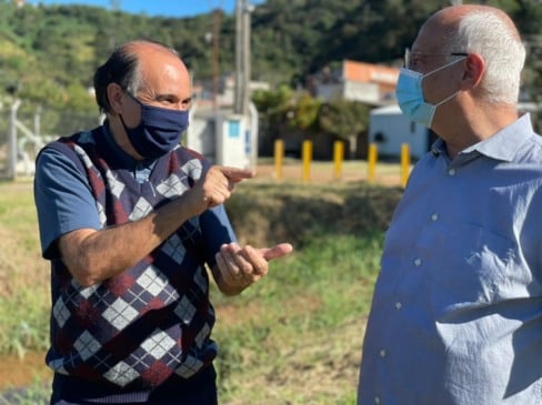 Prefeito de Campo Limpo Paulista vistoria serviços nos bairros