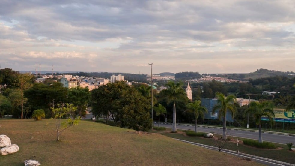 Em Louveira, comércio amplia horário de funcionamento a partir de sábado (1)