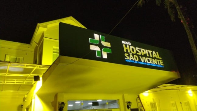Setembro Amarelo: Hospital São Vicente ganha nova iluminação em sua fachada