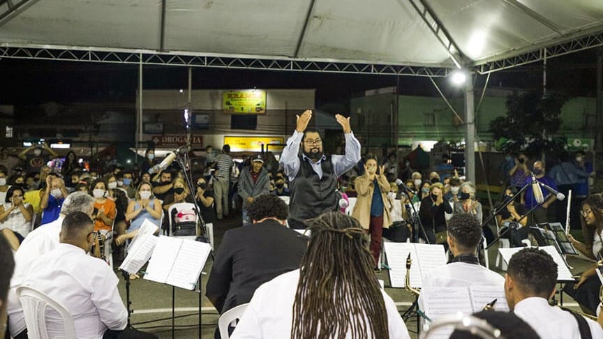Público de Itupeva comparece ao Parque da Cidade para apresentação da Banda Sinfônica