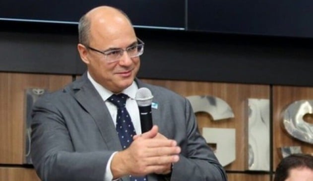 Jogar míssel em traficantes