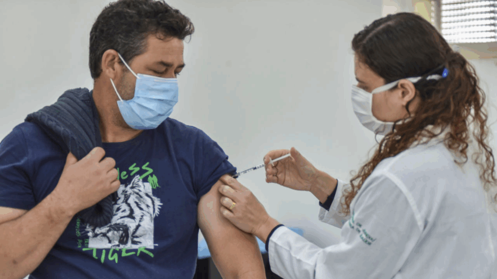 Jundiaí é a 12° cidade que mais vacina contra Covid-19 no Estado