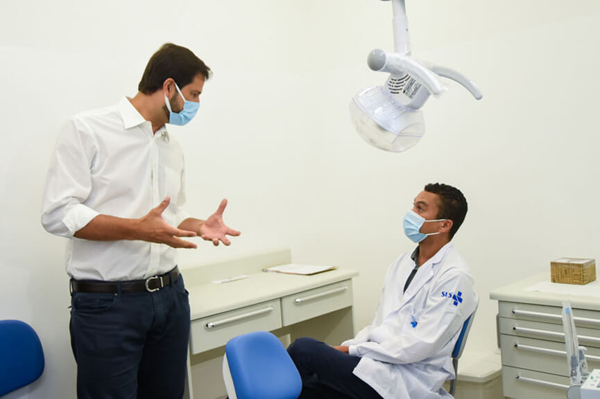 Luiz Fernando Machado vista UBS Vila Comercial. (Foto: Divulgação)
