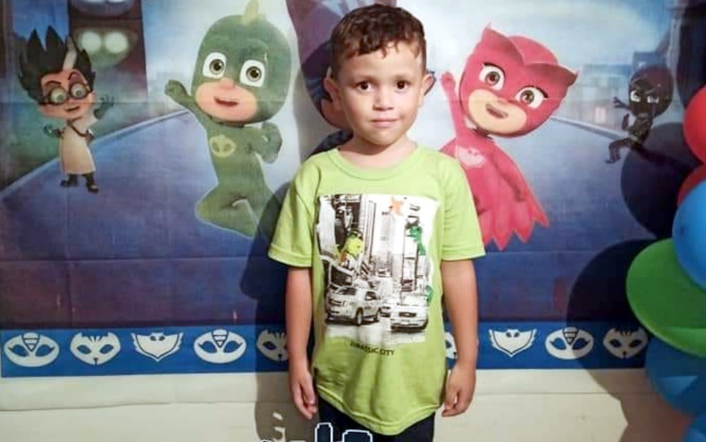 Menino morre após ser picado por escorpião