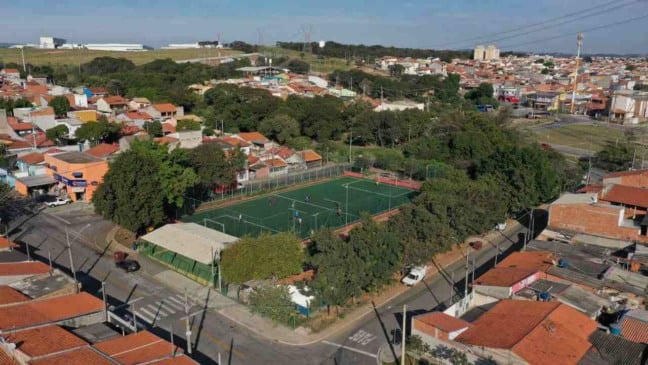 Praça Onofre Canedo foi revitalizada