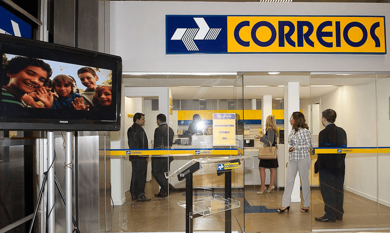 Fachada de uma agência dos Correios