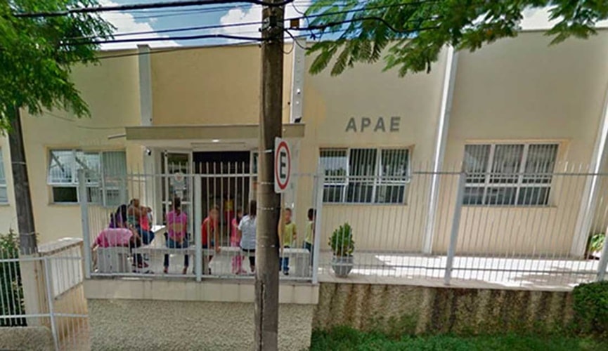 Foto da fachada da APAE