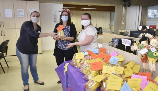 Foto de entrega de doces