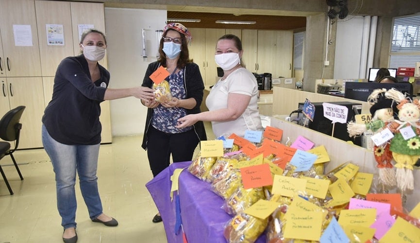 Foto de entrega de doces