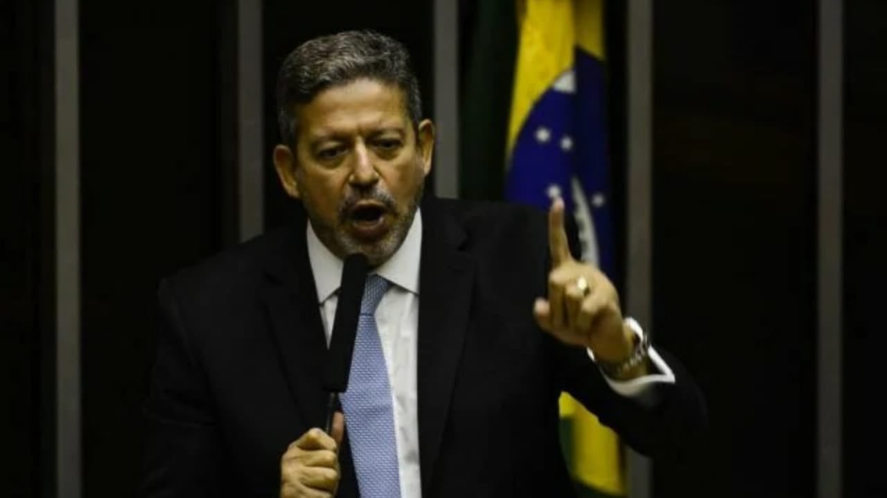 Arthur Lira é eleito presidente da Câmara dos Deputados.