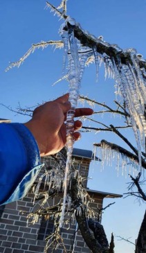 Temperaturas ultrapassaram -6ºC em São Joaquim nesta manhã — Foto: Mycchel Legnaghi