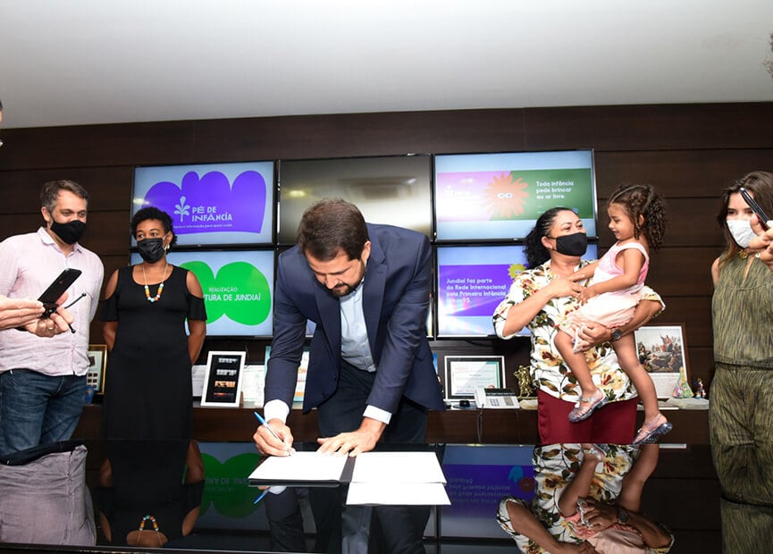 Assinatura e adesão à Rede Urban95. (Foto: Divulgação)