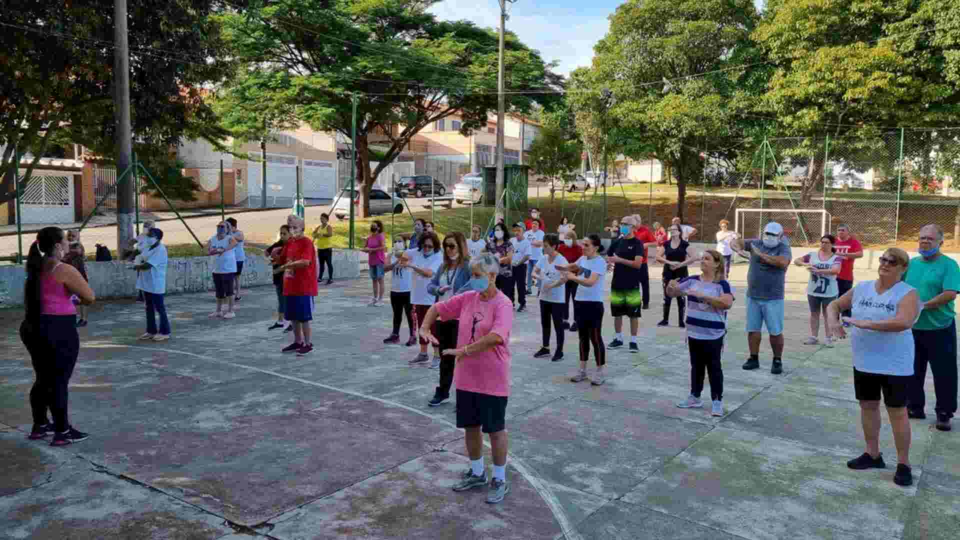 Aulas de Treinamento Perfumado acontecem na quadra ao lado da Nova UBS Agapeama