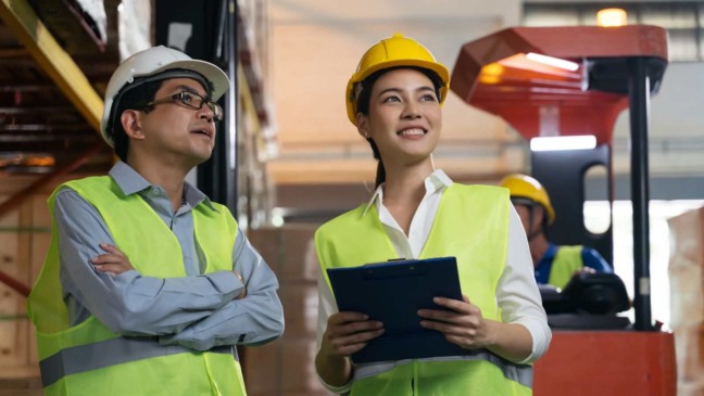 Auxiliar de logística.