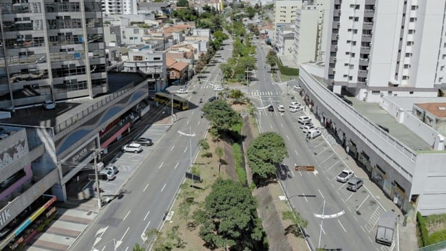 Avenida Nove de Julho, em Jundiaí