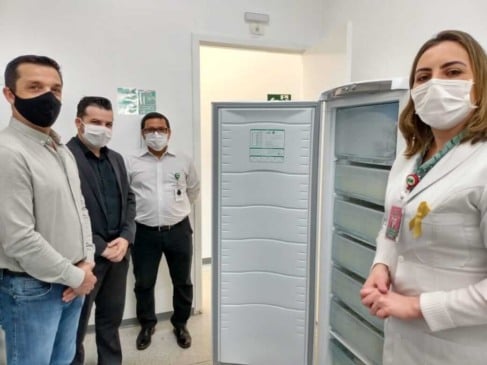 ACE doa freezer para o Banco de Leite Humano. (Foto: Divulgação)