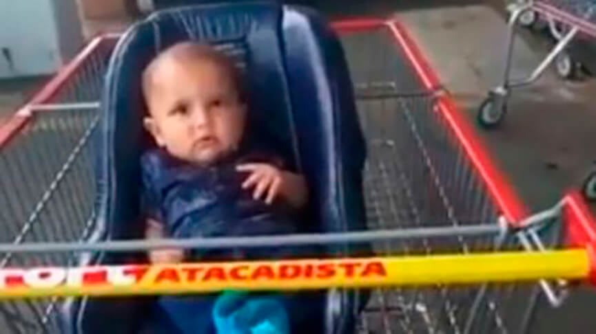 Bebê esquecido em supermercado. (Foto: Reprodução/YouTube)