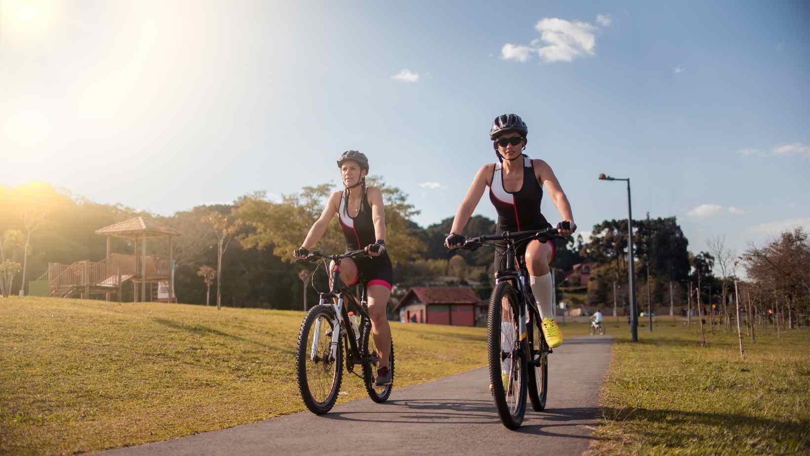 bicicleta-ciclistas-compressed