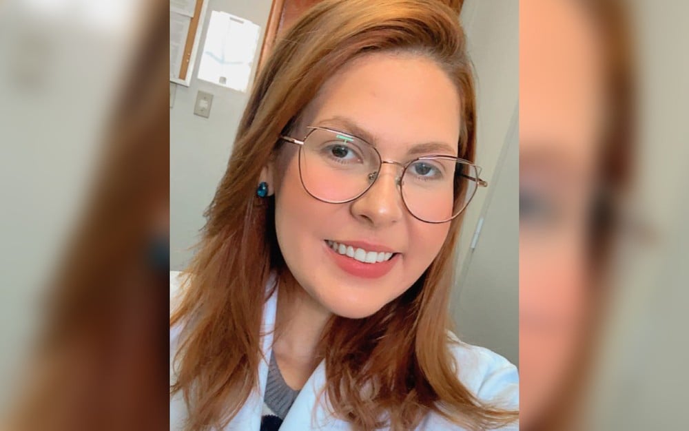 Filha de servente de pedreiro e costureira, jovem ganha bolsa de estudos em Harvard