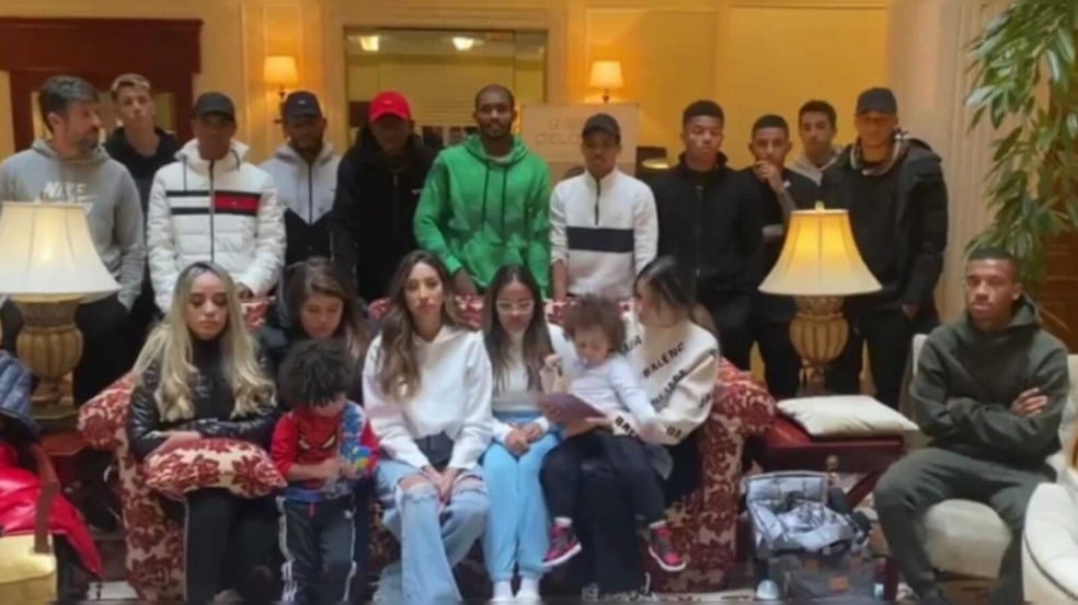 Grupo de brasileiros pedem ajuda para sair da ucrânia, depois de anuncio de ataque militares Grupo de brasileiros pedem ajuda para sair da ucrânia, depois de anuncio de ataque militares