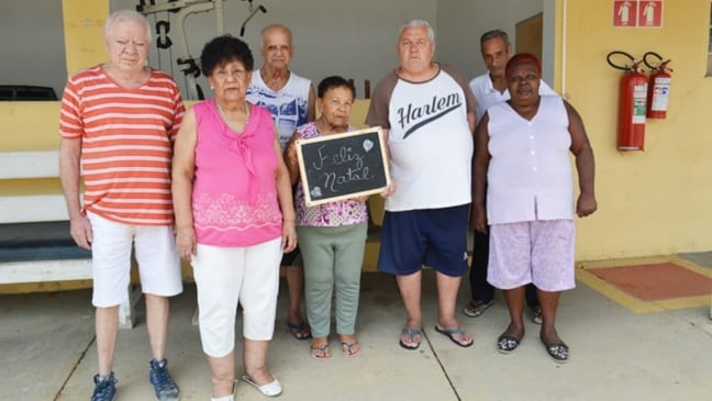 Idosos da campanha de Natal da ACE Jundiaí