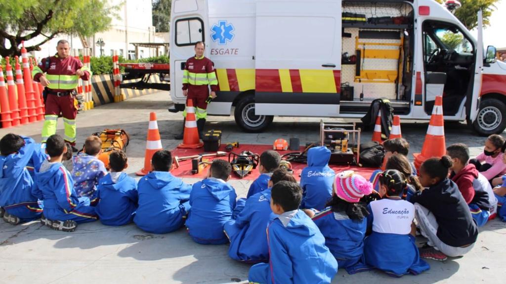 CCR AutoBAn recebe estudantes de Itupeva e reforça educação no trânsito