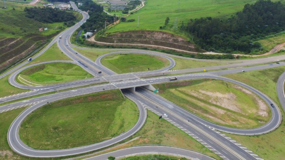 Rodovia Constância Cintra, em Jundiaí Rodovia Constância Cintra, em Jundiaí