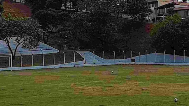 Campo de futebol em Várzea Paulista
