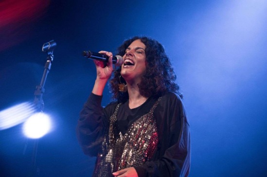 Céu chega ao Sesc Jundiaí com seu show acústico no dia 17/2