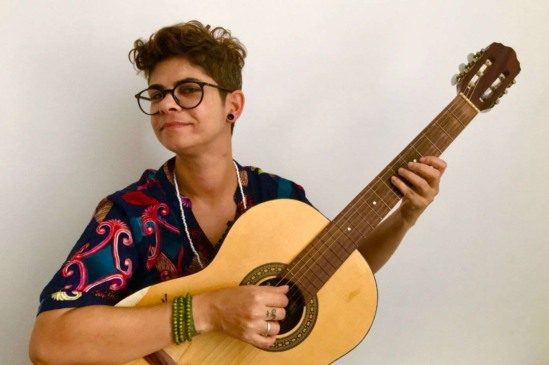 A cantora e violonista Raquel Martins. Foto: Divulgação