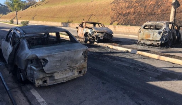 carros fogo roubo Jarinu