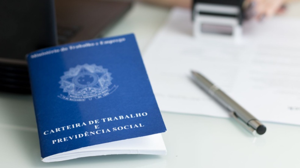 Carteira de trabalho.