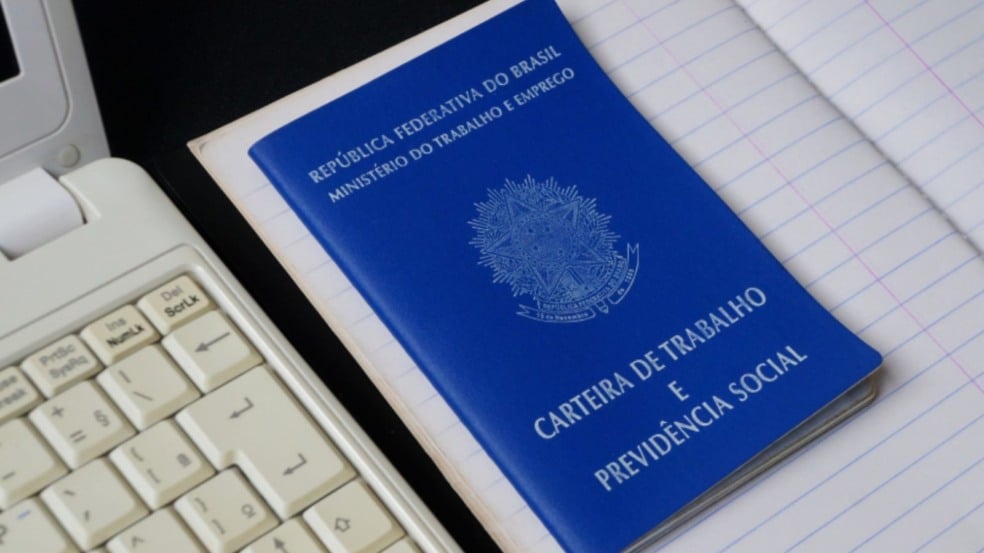 Carteira de trabalho.