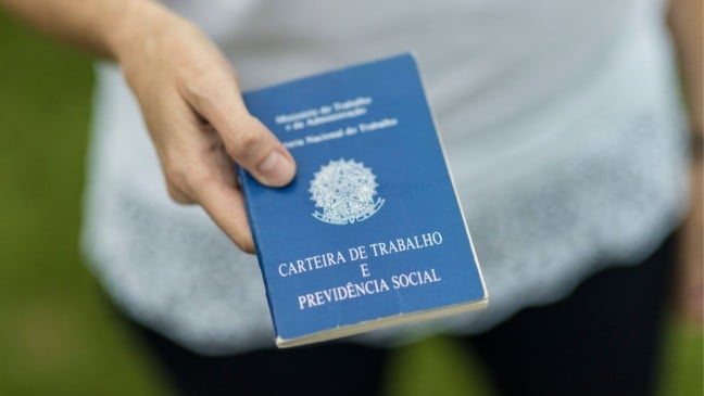 Carteira de trabalho.