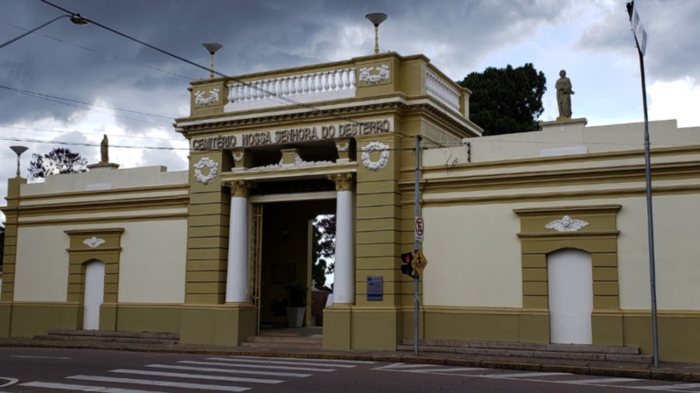 cemitério nossa senhora do desterro, em jundiaí