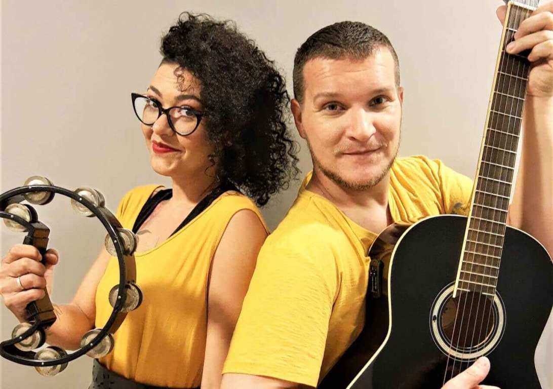 Biblioteca tem Lê no Ninho para inscritos e contação de histórias com a Cia. Cena 4 no sábado (08)