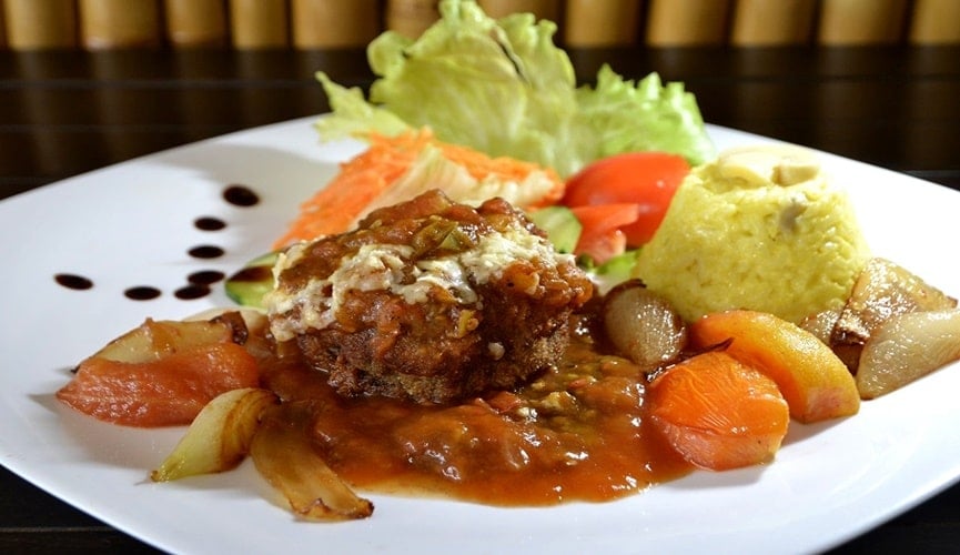 Foto de prato de comida gourmet