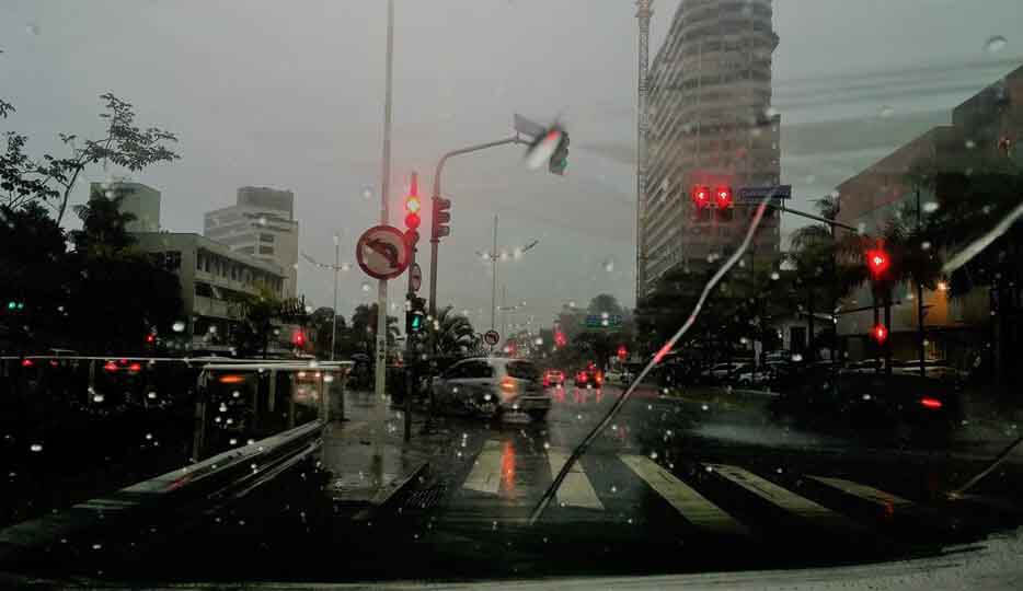 Chuvas voltam a Jundiaí após 13 dias