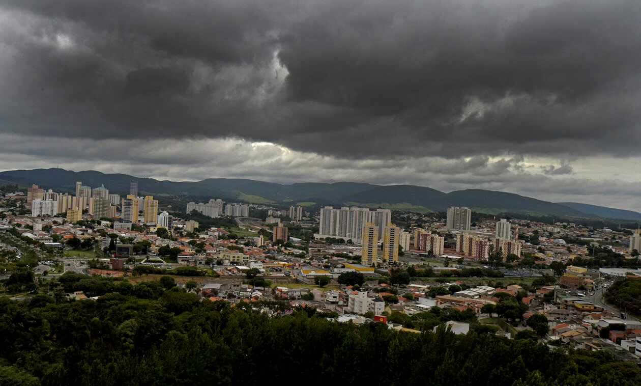Jundiaí passa por onda de chuvas e liga o estado de atenção