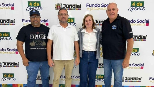 Clube de Carro Antigo arrecada 1,3 tonelada de alimentos em Jundiaí