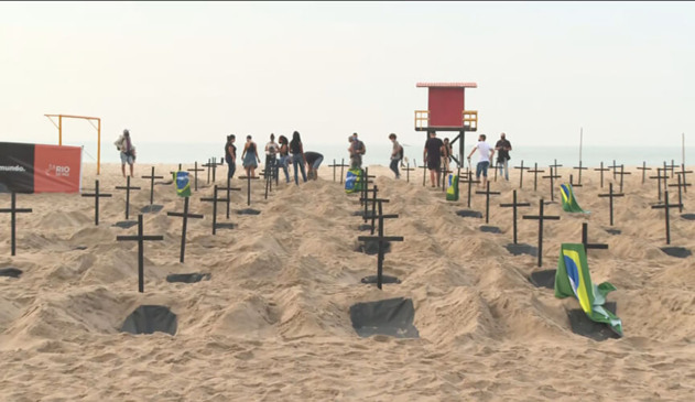 ONG Rio de Paz presta homenagem às vítimas da Covid-19 no Rio. Foto: Reprodução/CNN)