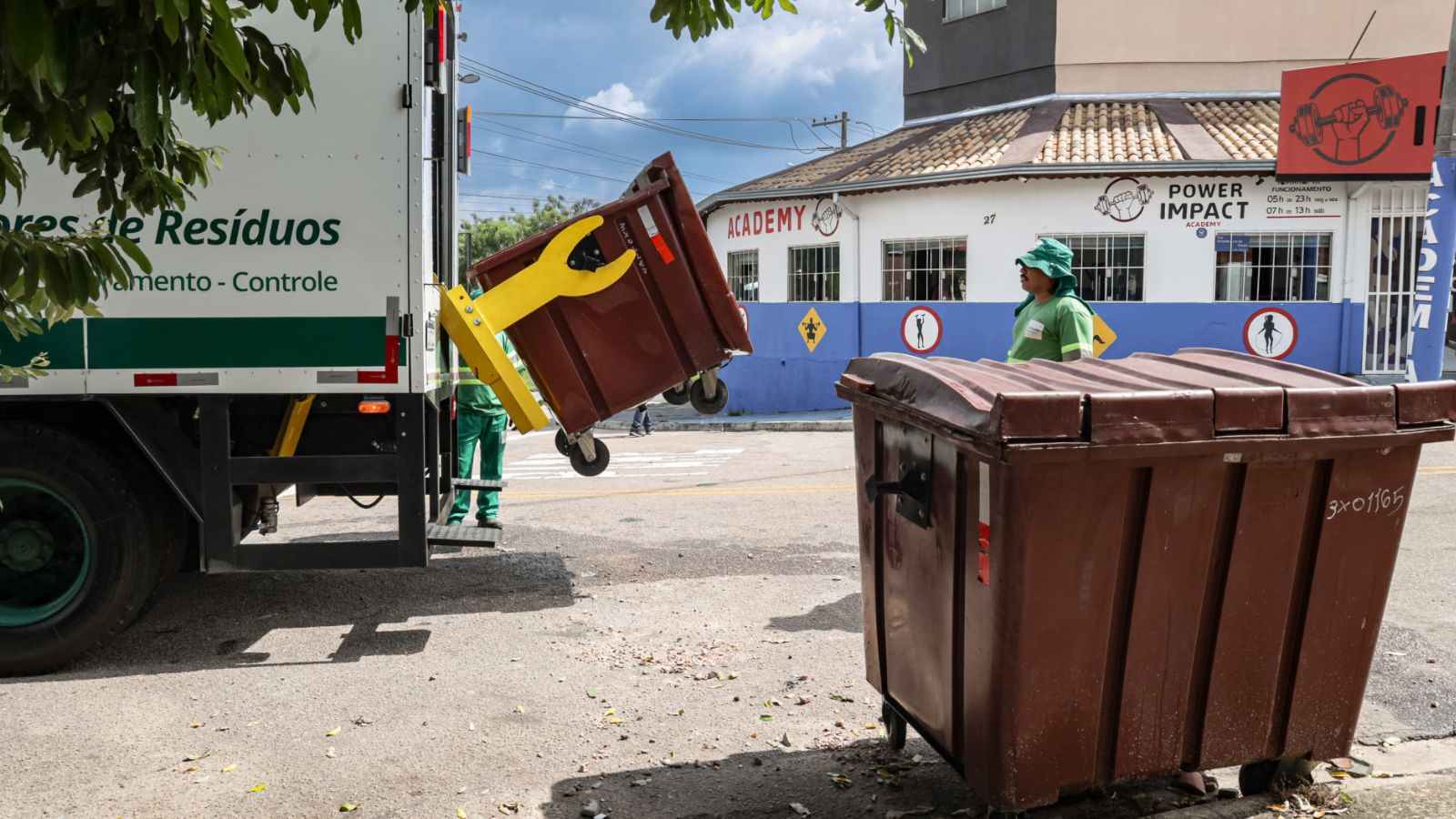 Coleta de lixo orgânico em Jundiaí.