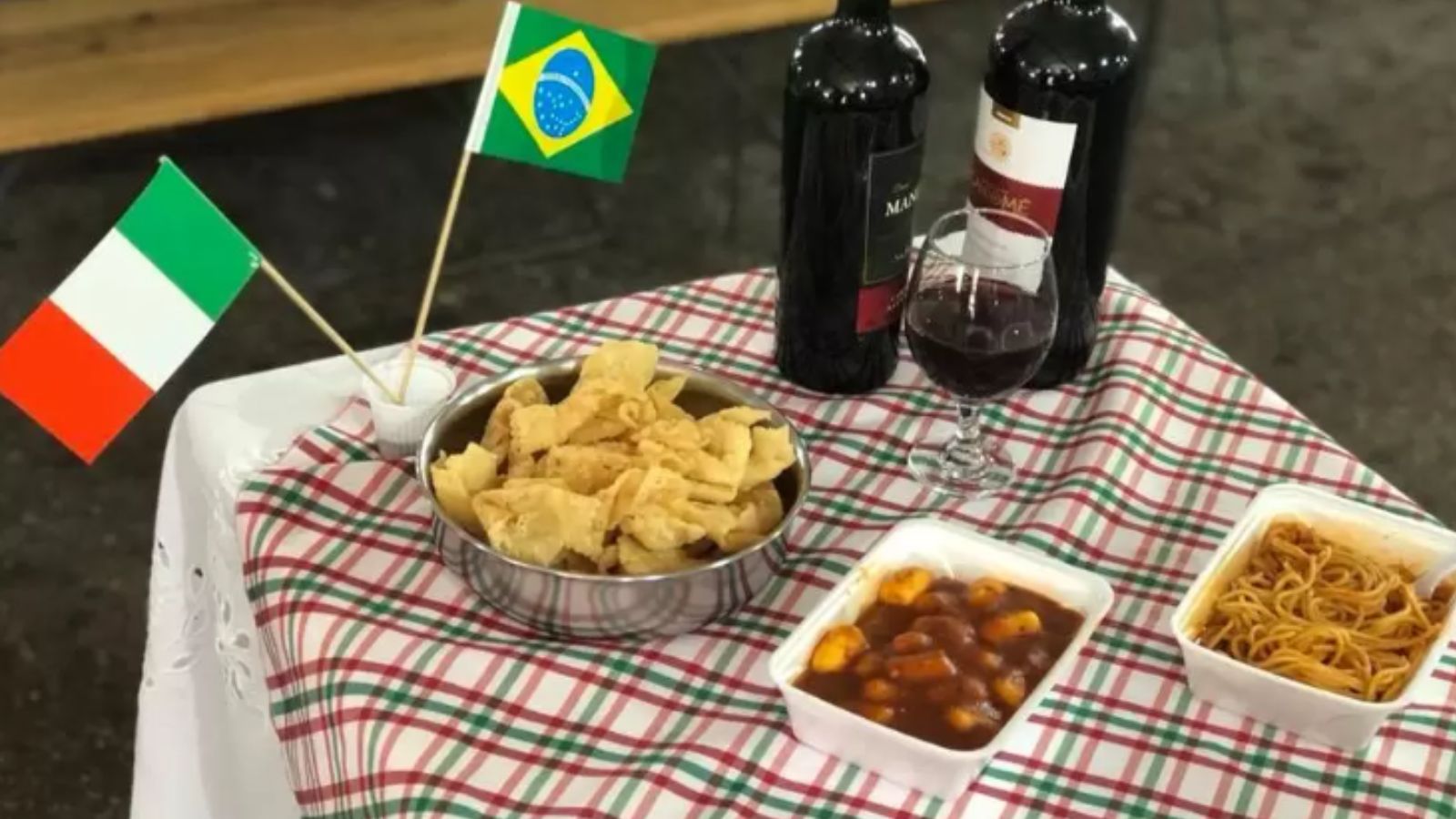 Pratos de comida italiana.