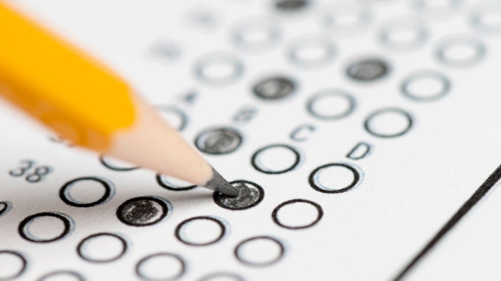 Prova sendo feita. Prova sendo feita.