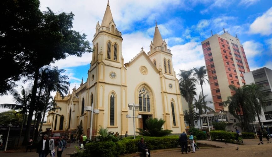 Confira o abre e fecha em Jundiai