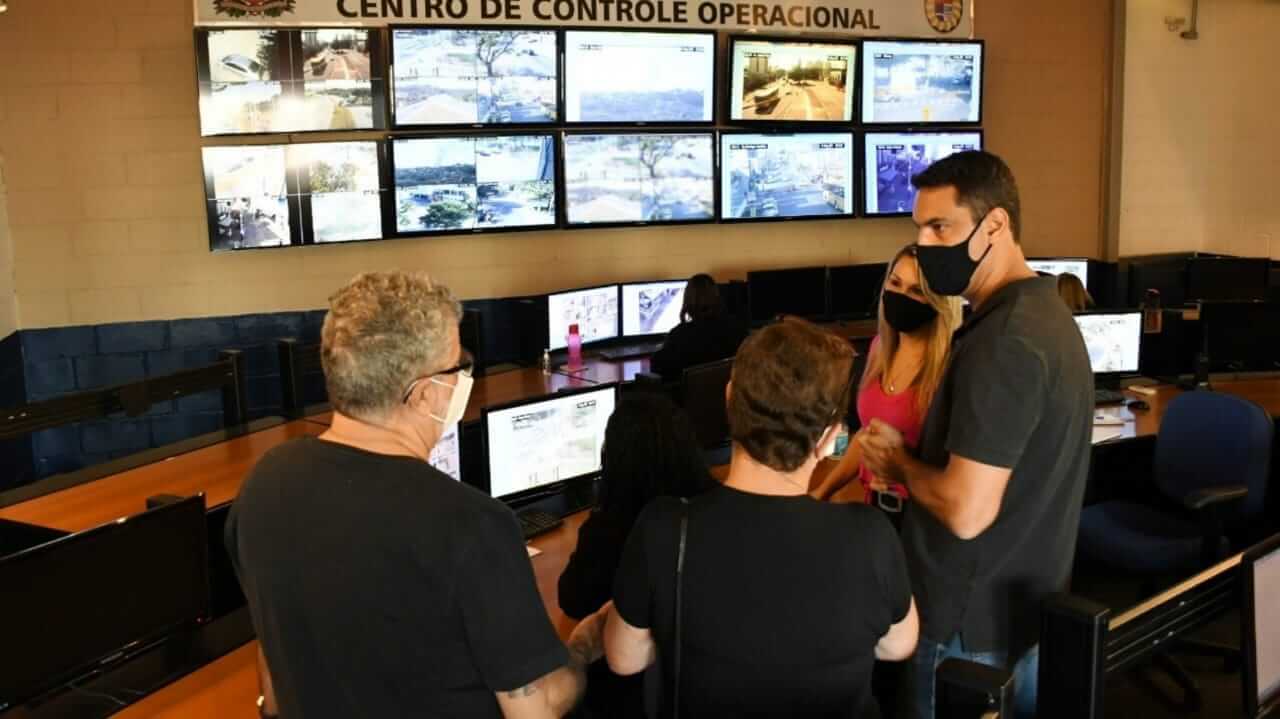 Os visitantes foram recebidos pela gestora da UGSM, coronel Carla Basson