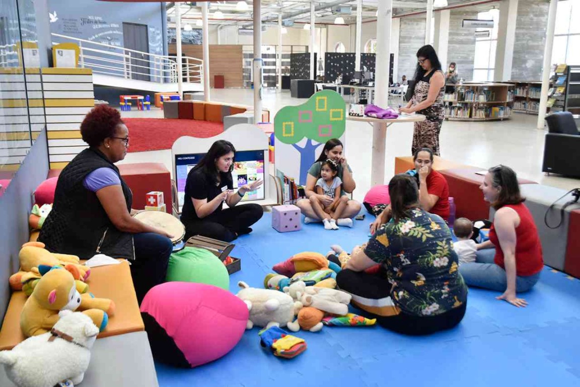 contacao-de-historias-na-biblioteca-jundiai-compressed